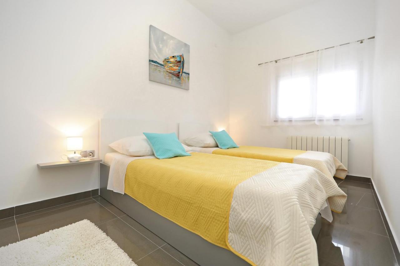 Apartmani Rudi Vir Ngoại thất bức ảnh